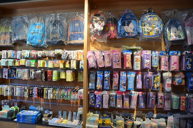 橄榄城店卖场展示