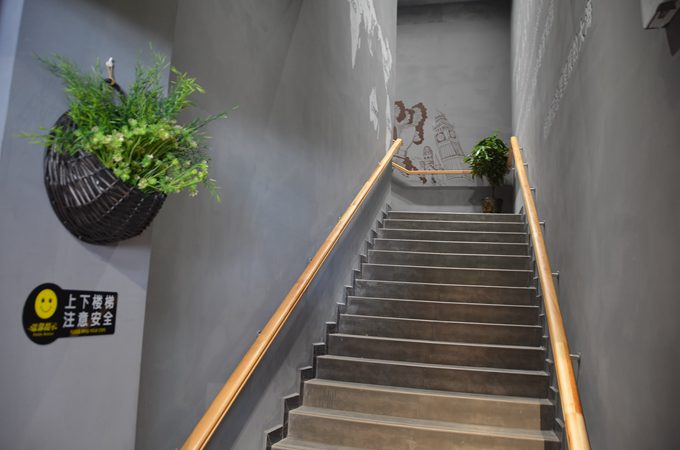 橄榄城店卖场展示