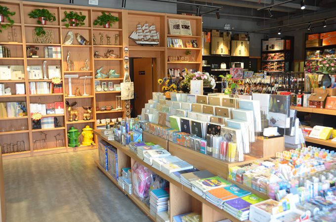 橄榄城店卖场展示